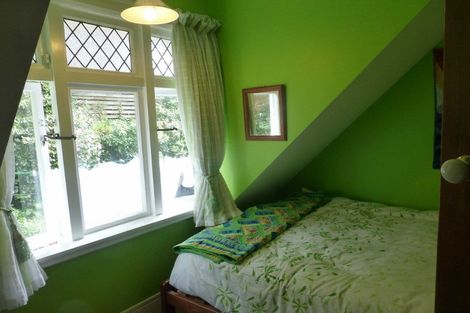 Photo of property in 12 Glasgow Street, Kelburn, Wellington, 6012