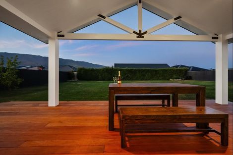 Photo of property in 3 De Bettencor Place, Mount Pisa, Cromwell, 9383