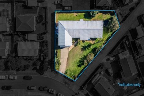 Photo of property in 17 Solveig Place, Randwick Park, Auckland, 2105