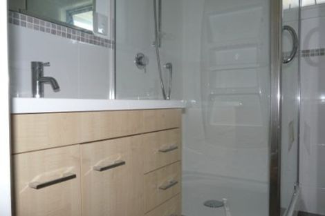 Photo of property in 2/23 Toroa Street, Torbay, Auckland, 0630