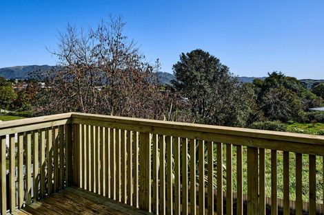 Photo of property in 20a Bedford Street, Cannons Creek, Porirua, 5024