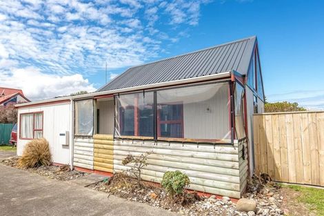 Photo of property in 180a Cornfoot Street, Castlecliff, Whanganui, 4501