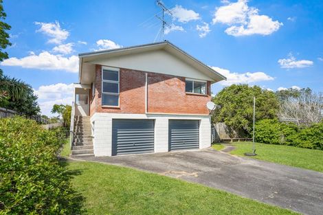 Photo of property in 18a Brian Crescent, Stanmore Bay, Whangaparaoa, 0932