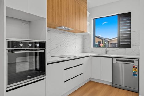 Photo of property in 14 Taukahiwi Road, Pukekohe, 2120