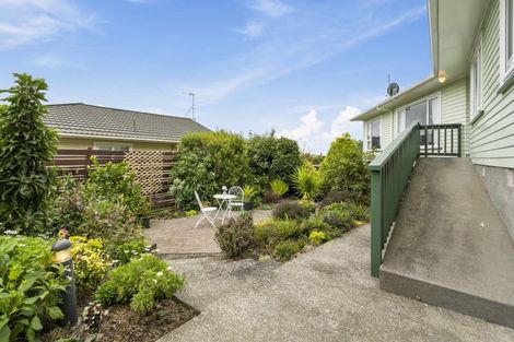 Photo of property in 72 Raroa Terrace, Tawa, Wellington, 5028