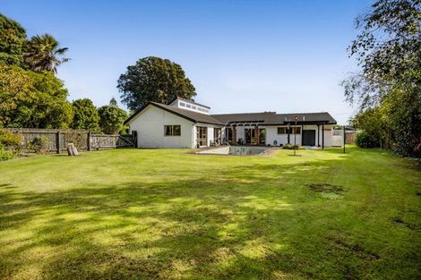 Photo of property in 116 Weraroa Road, Waverley, 4510