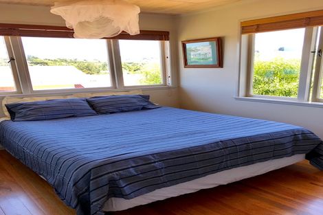 Photo of property in 22 Kendale Drive, Leigh, 0985