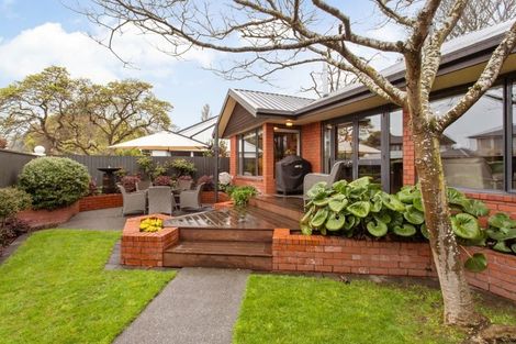 Photo of property in 149 Straven Road, Fendalton, Christchurch, 8014