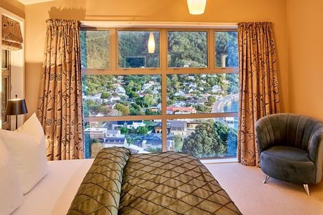 Photo of property in 4 Wilmore Way, Lowry Bay, Lower Hutt, 5013
