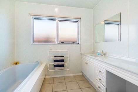 Photo of property in 10 Pohutukawa Place, Maunu, Whangarei, 0110