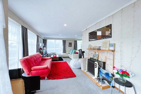 Photo of property in 49 Rosier Road, Glen Eden, Auckland, 0602