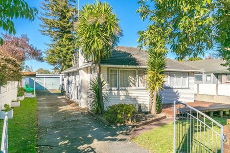 Photo of property in 15 Livingstone Avenue, Nawton, Hamilton, 3200