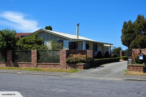 Photo of property in 42 Seadown Crescent, Amberley, 7410