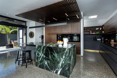 Photo of property in 11 Cheltenham Road, Devonport, Auckland, 0624