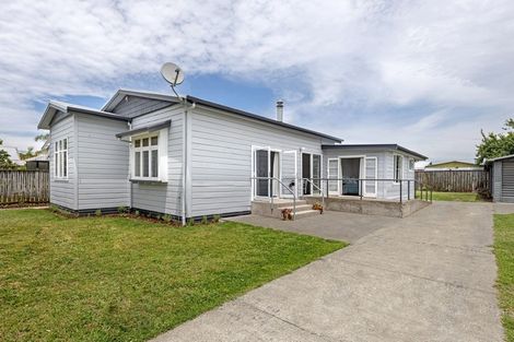 Photo of property in 4 Root Street, Gisborne, 4010