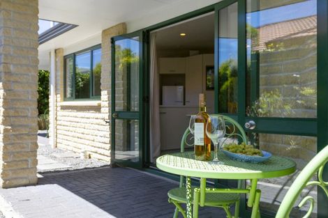 Photo of property in 30 Fairview Terrace, Waipahihi, Taupo, 3330