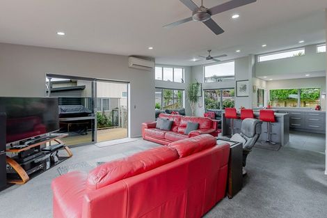 Photo of property in 11 Beckett Lane, Raumati Beach, Paraparaumu, 5032