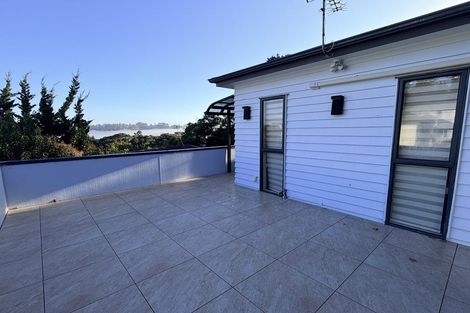 Photo of property in 2/24 Bonito Place, Bayview, Auckland, 0629