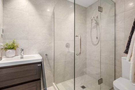 Photo of property in 14 Third Fairway Place, Albany, Auckland, 0632