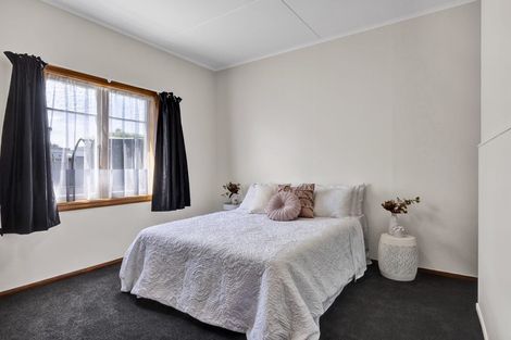 Photo of property in 4 George Street, Hawera, 4610