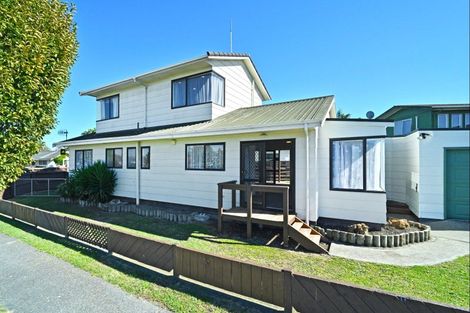 Photo of property in 38 Titoki Crescent, Pirimai, Napier, 4112