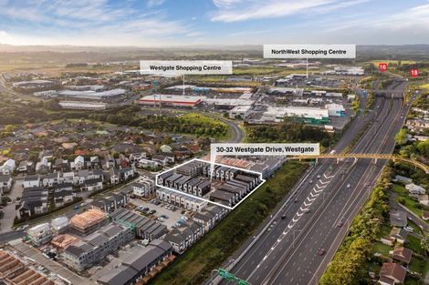 Photo of property in 4/32a Westgate Drive, Massey, Auckland, 0614