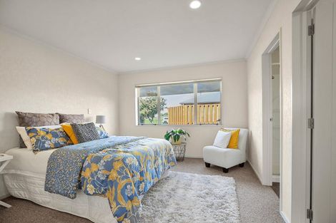 Photo of property in 18b Abergeldie Way, Cambridge, 3434