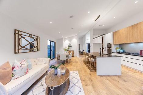 Photo of property in 40 Taikura Avenue, Red Beach, 0932