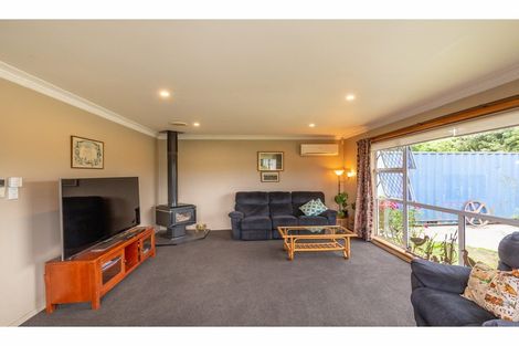 Photo of property in 32 Gould Crescent, Woolston, Christchurch, 8023