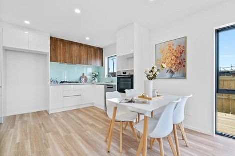 Photo of property in 24d Aurea Avenue, Pakuranga, Auckland, 2010