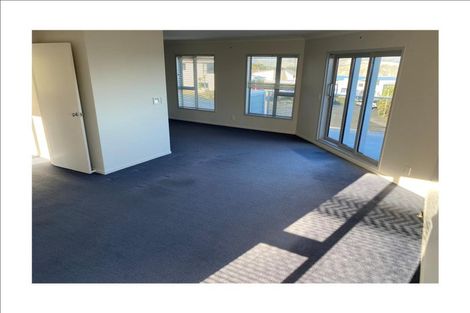 Photo of property in 20 Bowes Crescent, Strathmore Park, Wellington, 6022