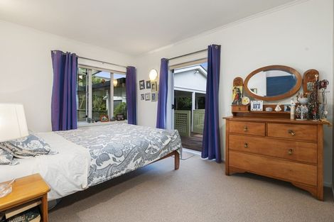 Photo of property in 9 Oban Road, Browns Bay, Auckland, 0630