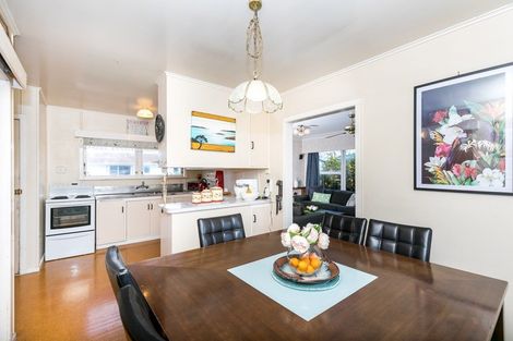 Photo of property in 37 Heath Street, St Andrews, Hamilton, 3200