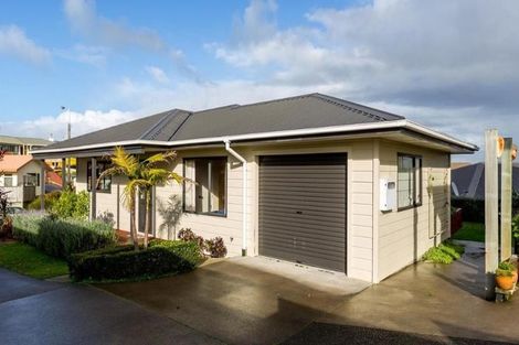 Photo of property in 81a Oranga Street, Westown, New Plymouth, 4310