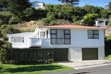 Photo of property in 27 Black Rock Road, Newlands, Wellington, 6037