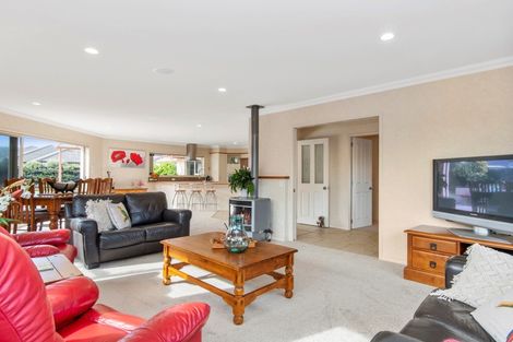 Photo of property in 565 Gloucester Road, Papamoa Beach, Papamoa, 3118