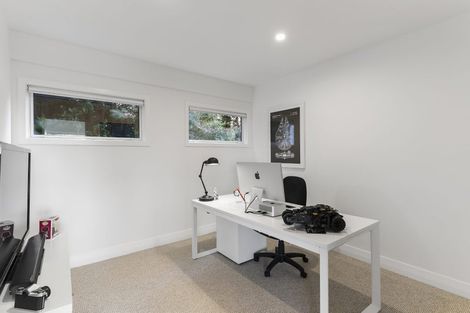 Photo of property in 3 Francis Avenue, Stanmore Bay, Whangaparaoa, 0932