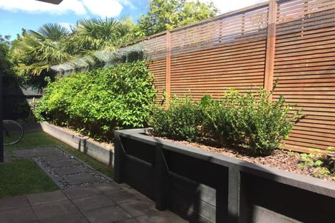 Photo of property in 3/59 Norwood Road, Bayswater, Auckland, 0622