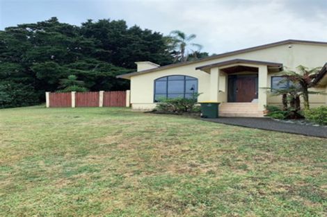 Photo of property in 11 Fairchild Avenue, Goodwood Heights, Auckland, 2105