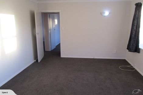 Photo of property in 1/31 Hillside Drive, Maoribank, Upper Hutt, 5018