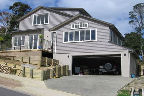 Photo of property in 14 Frenz Drive, Titirangi, Auckland, 0604