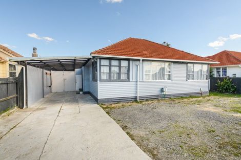 Photo of property in 30 Thames Street, Roslyn, Palmerston North, 4414