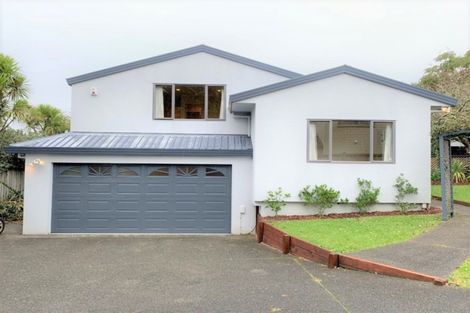 Photo of property in 13b Crystal Avenue, Glendene, Auckland, 0602
