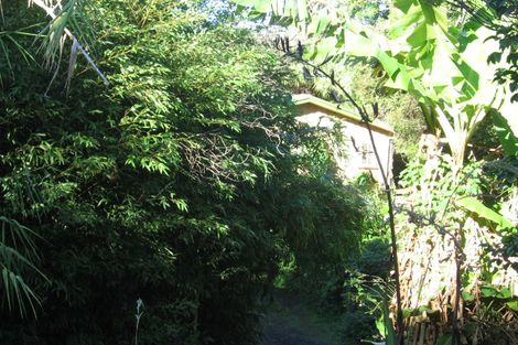 Photo of property in 166 Laingholm Drive, Laingholm, Auckland, 0604