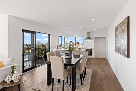 Photo of property in 39 Stanmore Bay Road, Stanmore Bay, Whangaparaoa, 0932