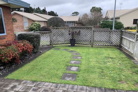 Photo of property in 16 Hastings Place, Hamilton Lake, Hamilton, 3204