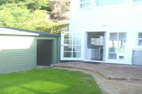 Photo of property in 25 Melrose Road, Island Bay, Wellington, 6023