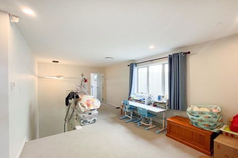 Photo of property in 16 Gecko Road, Hobsonville, Auckland, 0616