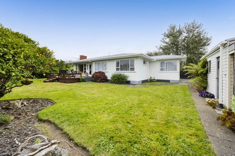 Photo of property in 8 Wera Street, Hawera, 4610