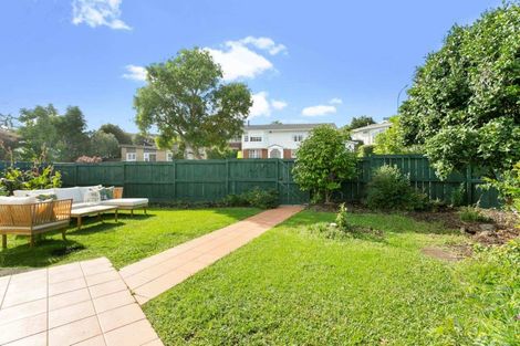 Photo of property in 3/21 Houghton Street, Meadowbank, Auckland, 1072